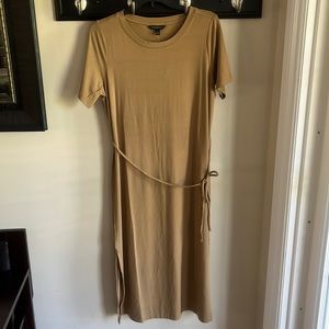 NWT! BR camel colored dress - crew neck w/waist tie & side slits
